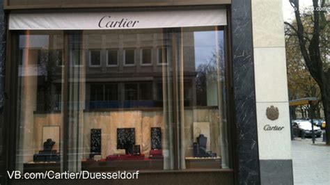 cartier watch dealer locator